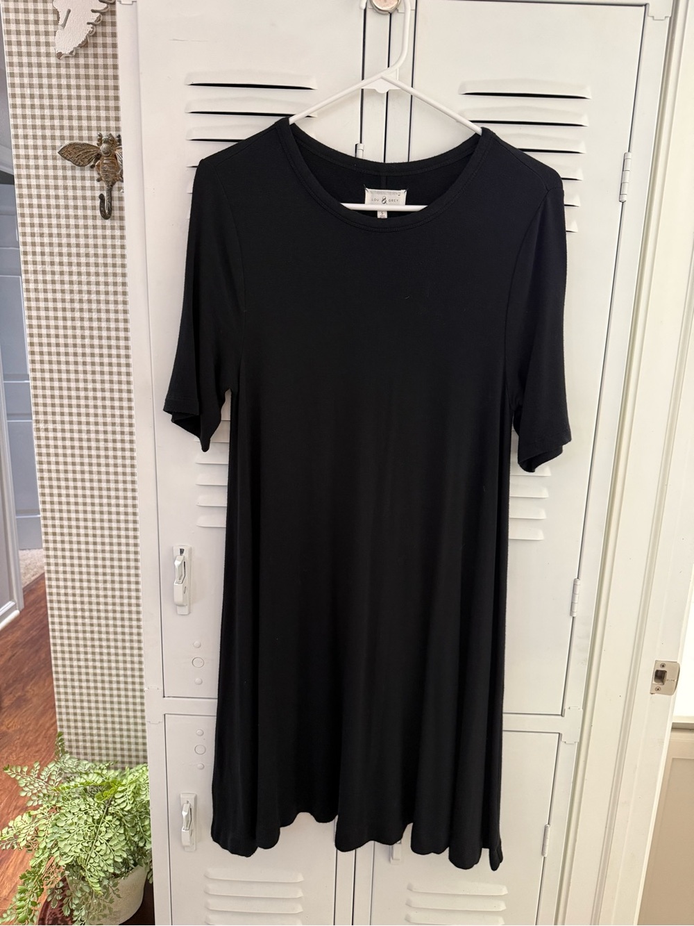 Lou & Grey Black Short-Sleeve Midi Dress